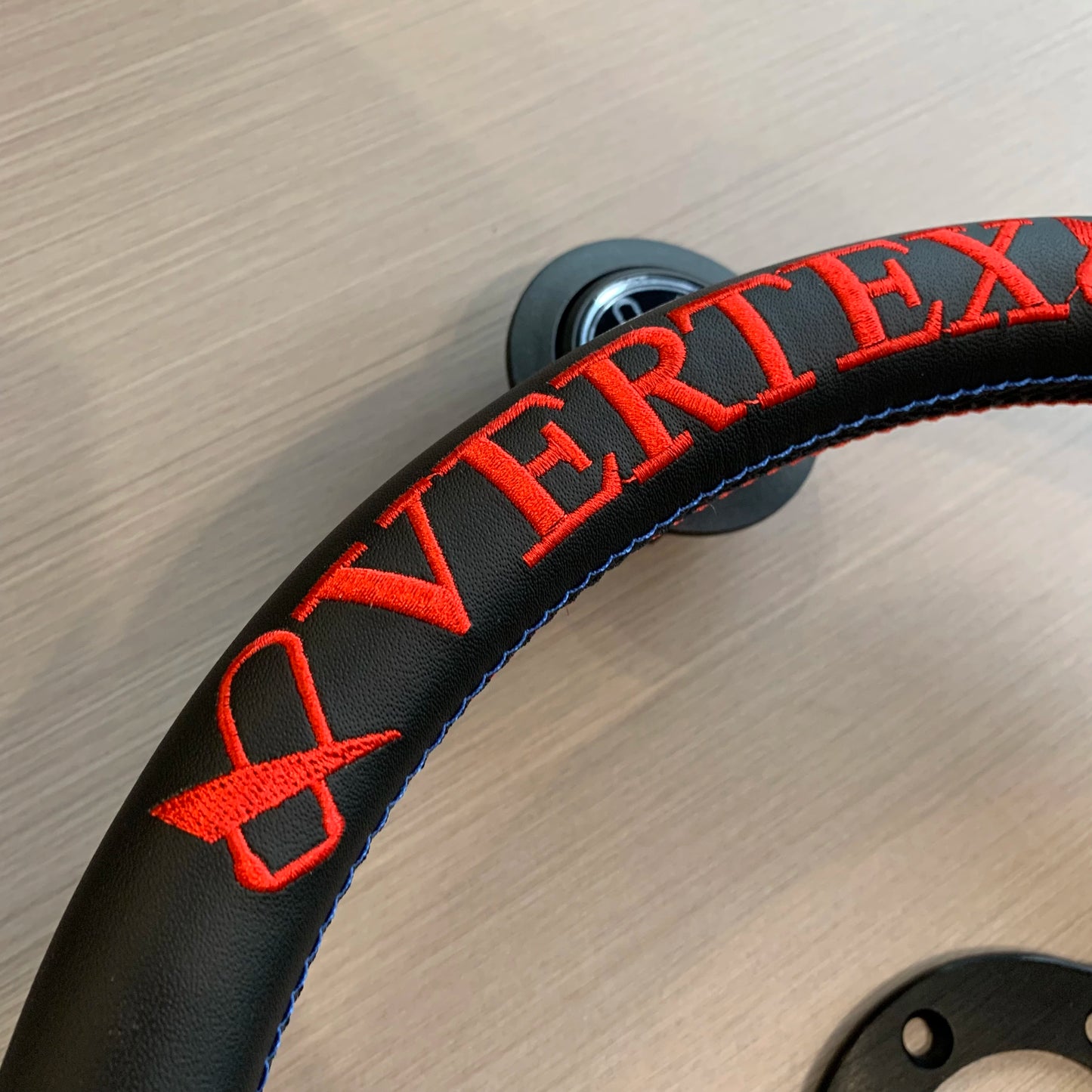 Volante esportivo Tiypeor Vertex edição especial " Seven stars"