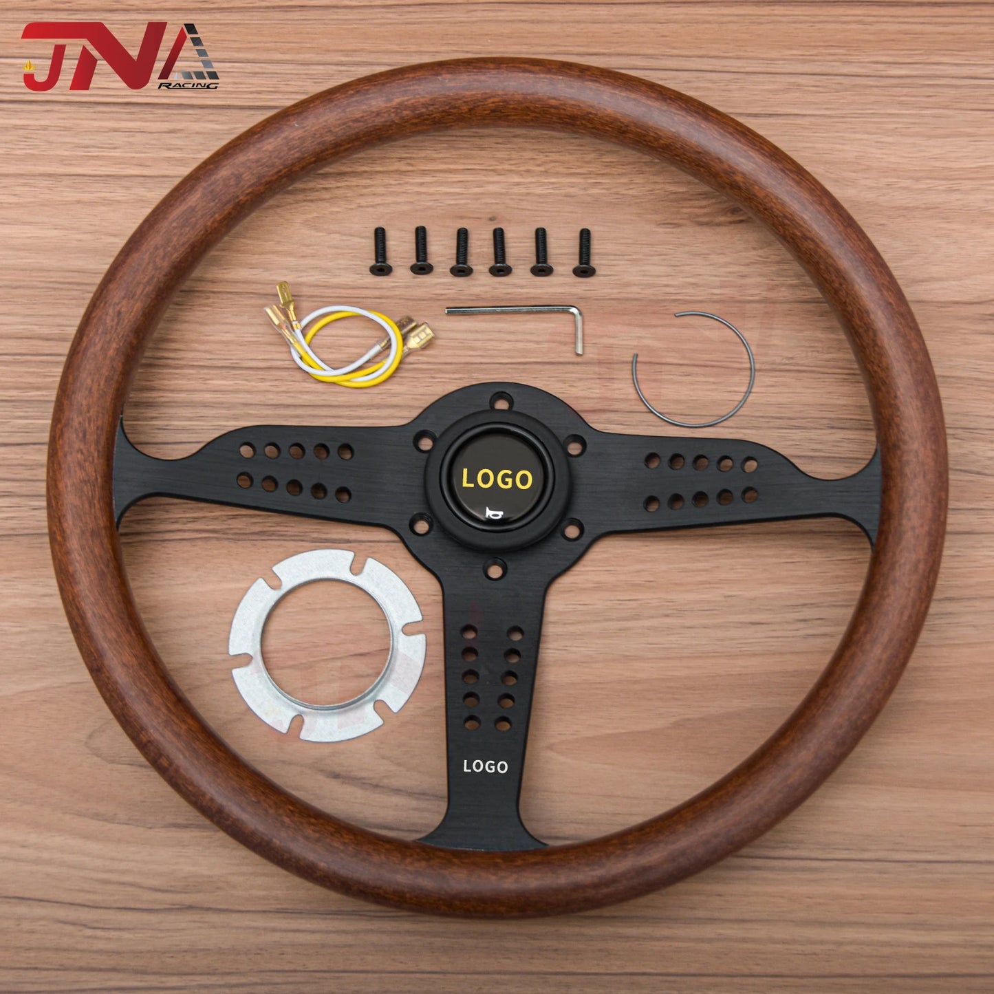 Volante Esportivo MOMO " Grand Prix " Classic
